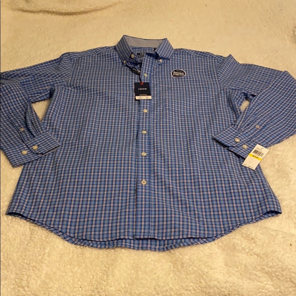 🌸NWT Izod Long-sleeve Button Down